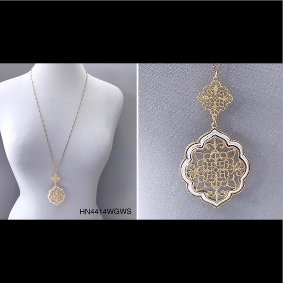 1 Left! Statement Necklace with Filigree Medallion - Picture 7 of 7